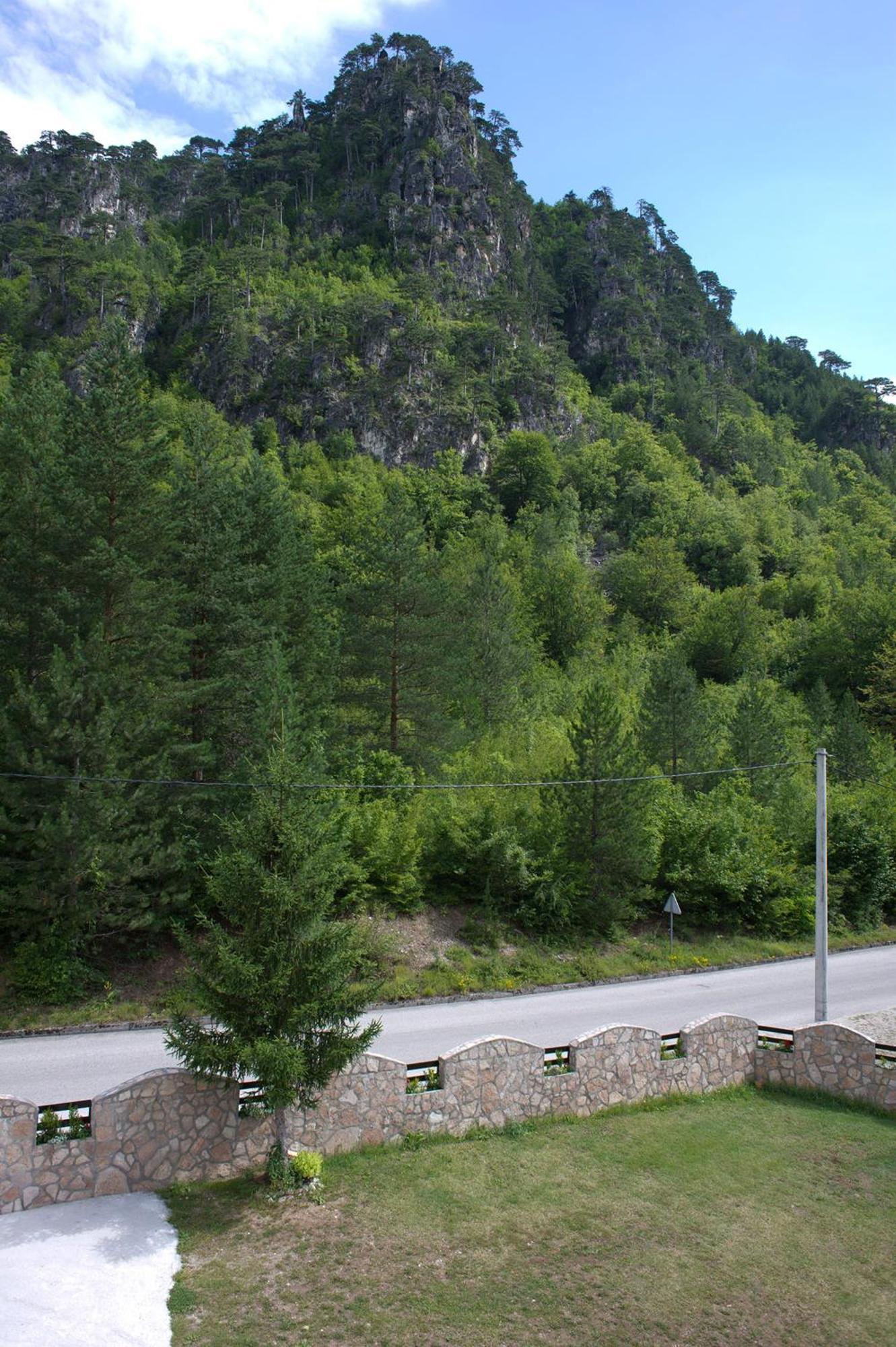 Vila Sunce Village Resort Konjic Rum bild